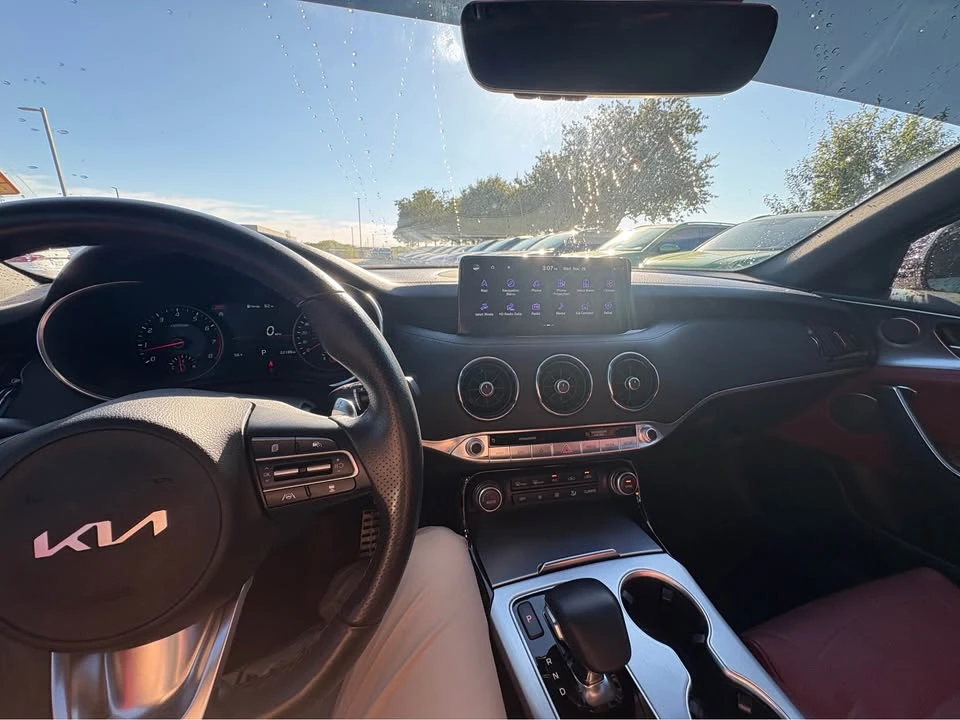 2023 Kia Stinger GT - Image 6 of 7