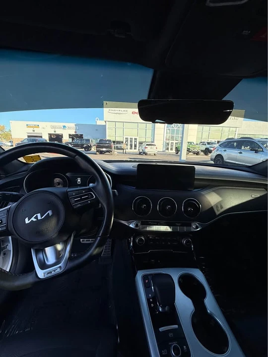 2023 Kia Stinger GT - Image 5 of 8