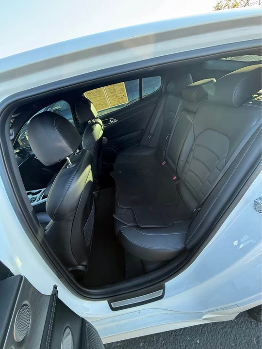 2023 Kia Stinger GT - Image 7 of 8