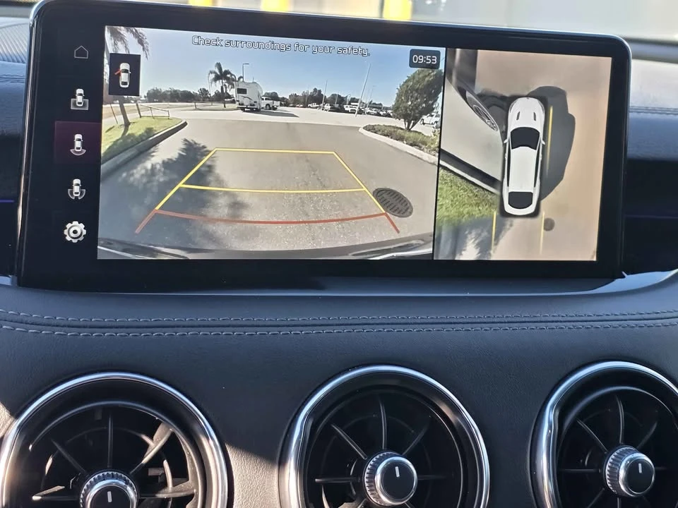2023 Kia Stinger GT - Image 15 of 20