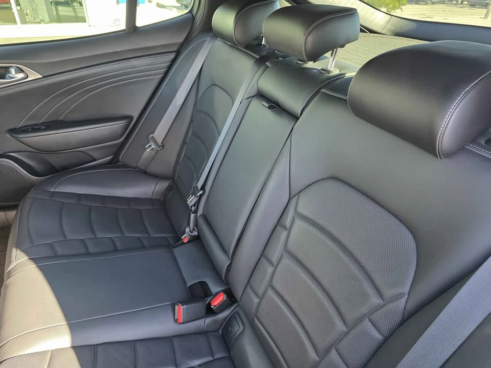 2023 Kia Stinger GT - Image 17 of 20
