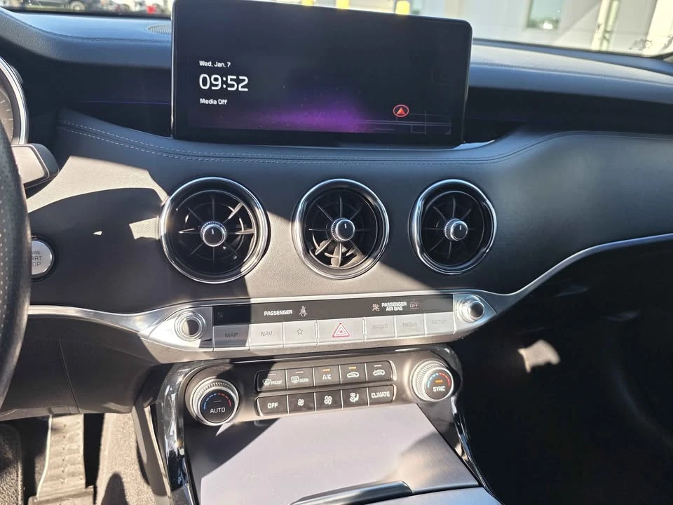 2023 Kia Stinger GT - Image 14 of 20