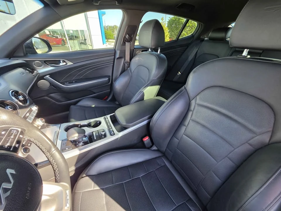 2023 Kia Stinger GT - Image 11 of 20