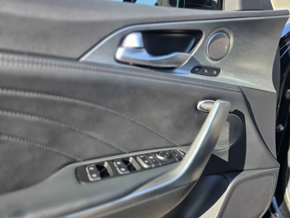 2023 Kia Stinger GT - Image 8 of 20