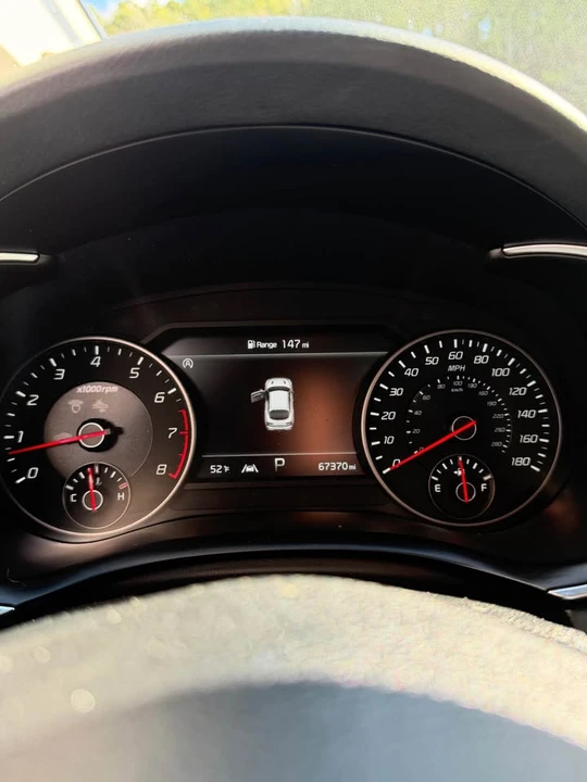 2023 Kia Stinger GT - Image 7 of 9