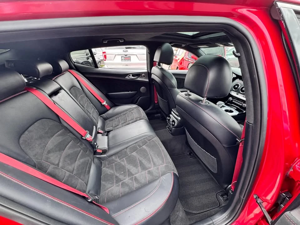 2023 Kia Stinger GT - Image 16 of 19