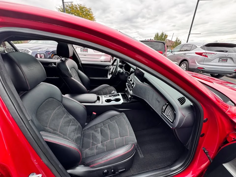 2023 Kia Stinger GT - Image 17 of 19