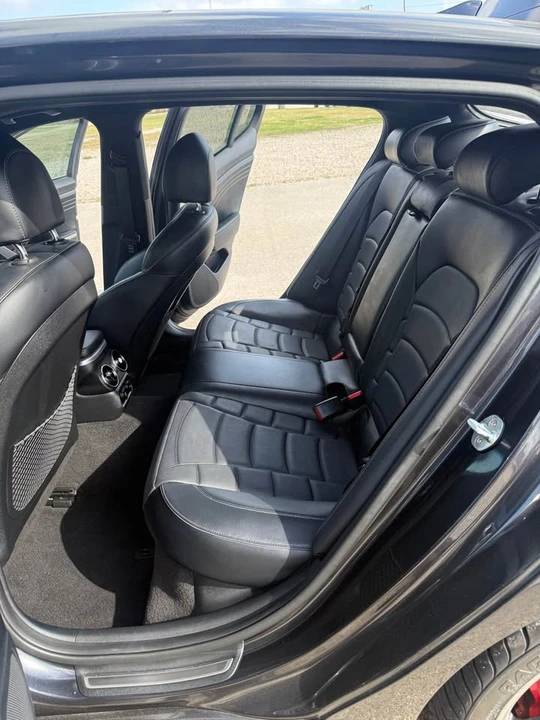 2023 Kia Stinger GT - Image 5 of 9