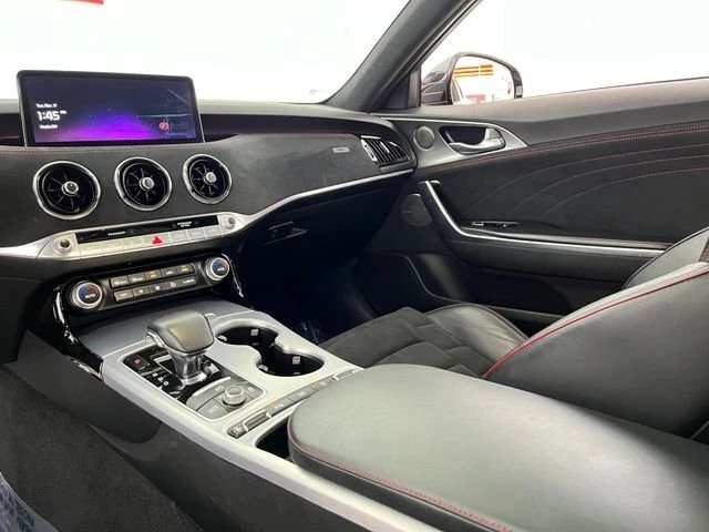2023 Kia Stinger GT - Image 9 of 19
