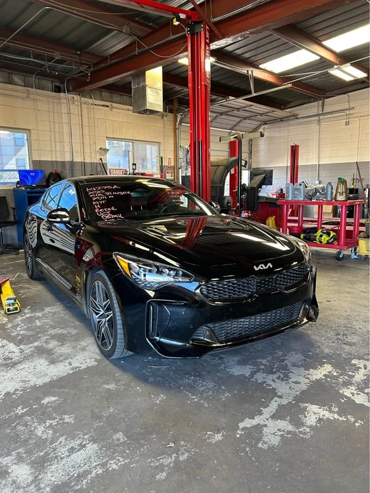2023 Kia Stinger GT - Image 2 of 8