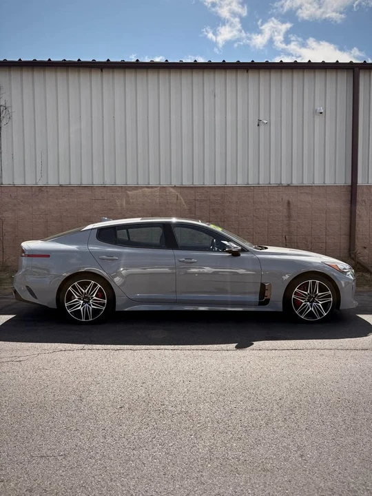 2023 Kia Stinger GT - Image 4 of 18