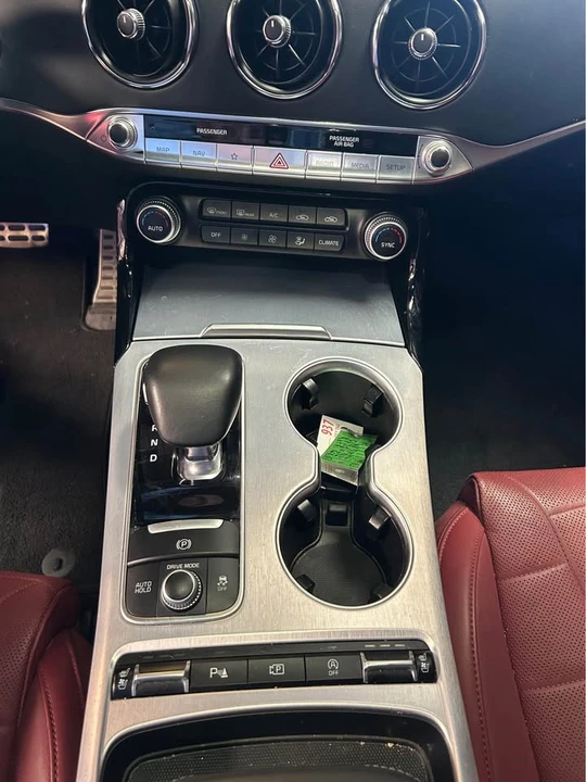 2023 Kia Stinger GT - Image 7 of 8