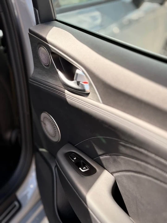 2023 Kia Stinger GT - Image 9 of 18