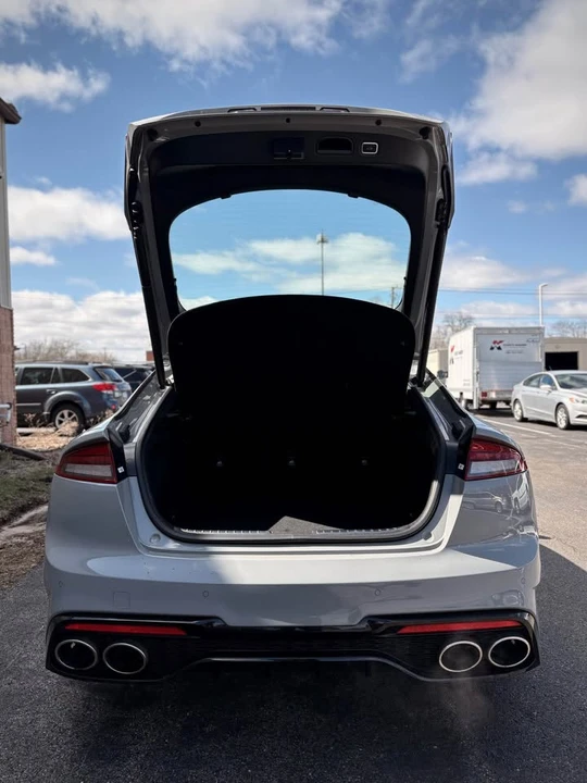 2023 Kia Stinger GT - Image 7 of 18
