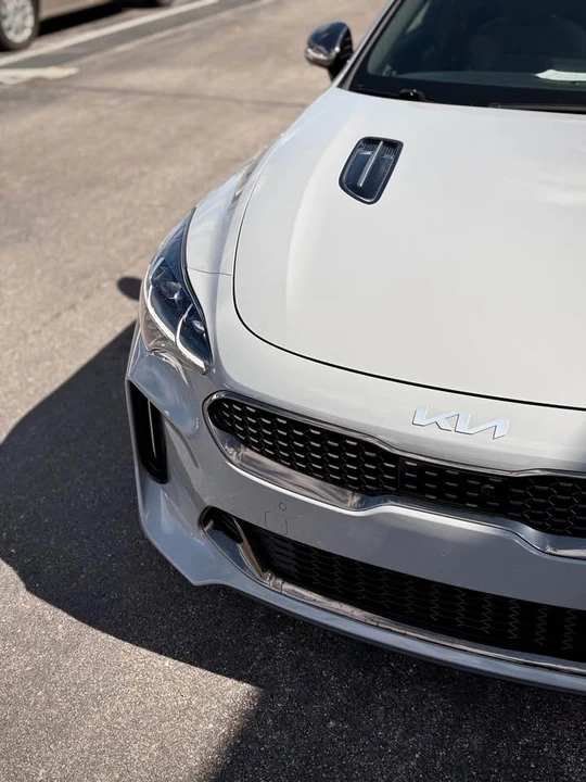 2023 Kia Stinger GT - Image 2 of 18