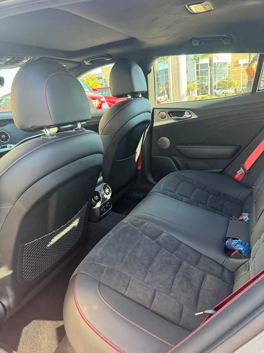 2023 Kia Stinger GT - Image 8 of 13