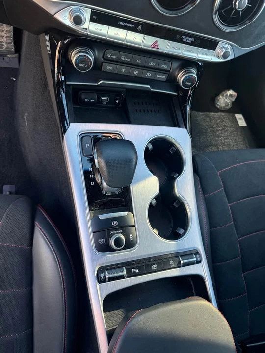 2023 Kia Stinger GT - Image 7 of 13