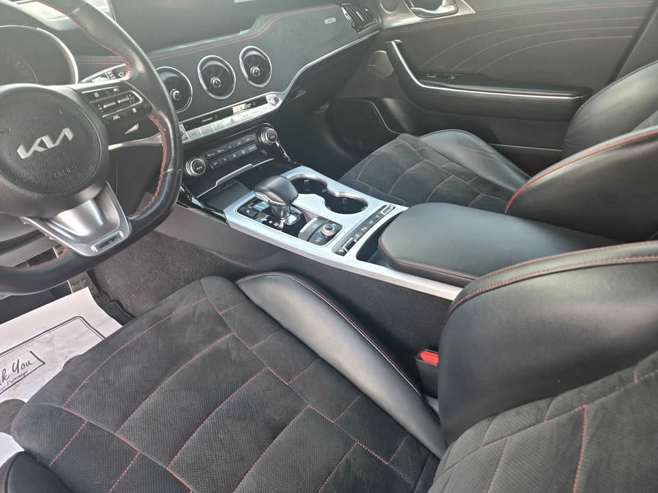 2023 Kia Stinger GT - Image 11 of 19