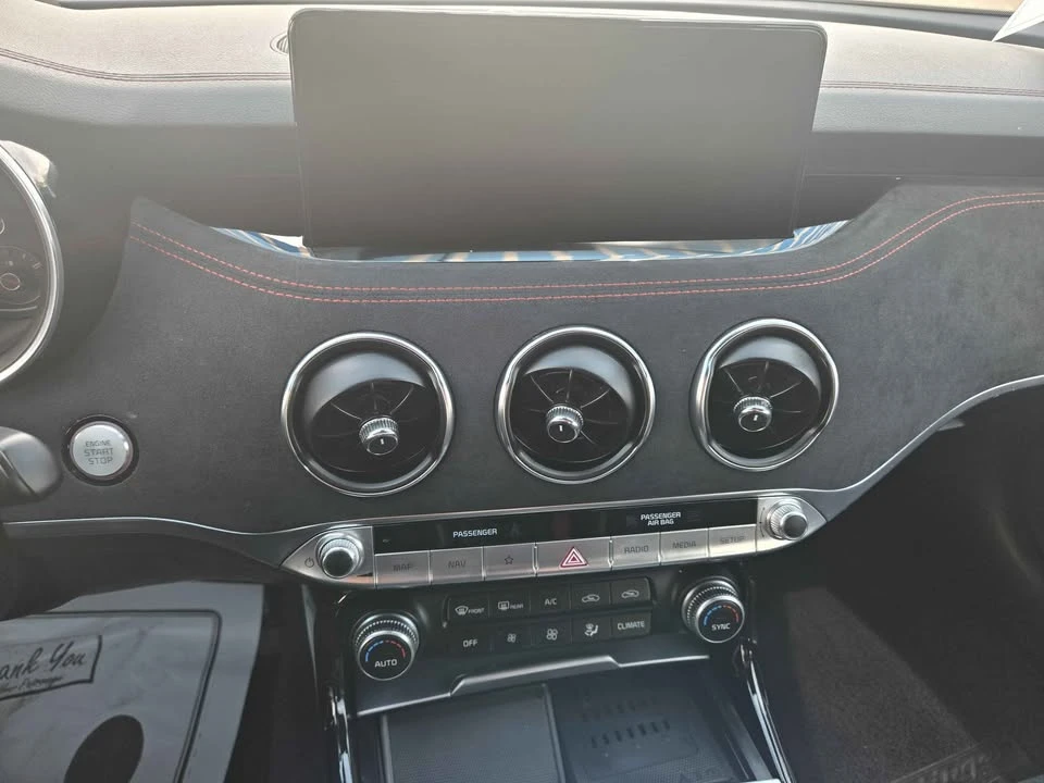 2023 Kia Stinger GT - Image 16 of 19