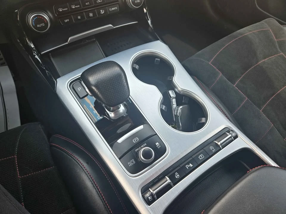 2023 Kia Stinger GT - Image 18 of 19
