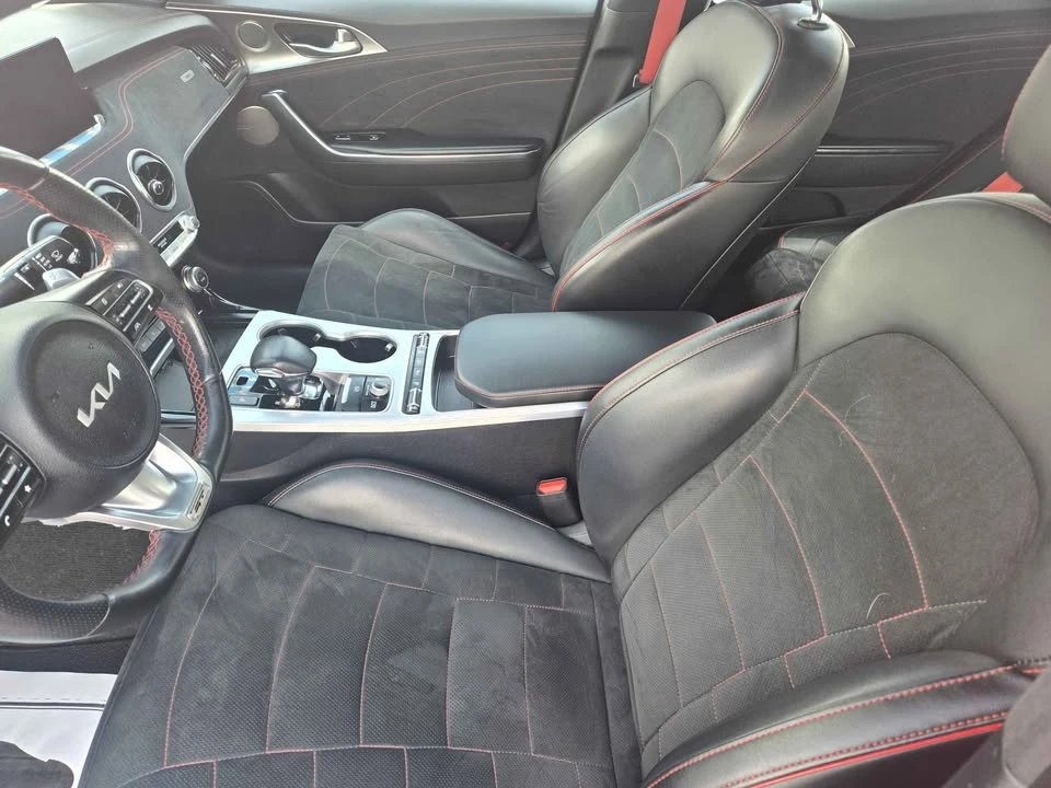 2023 Kia Stinger GT - Image 9 of 19