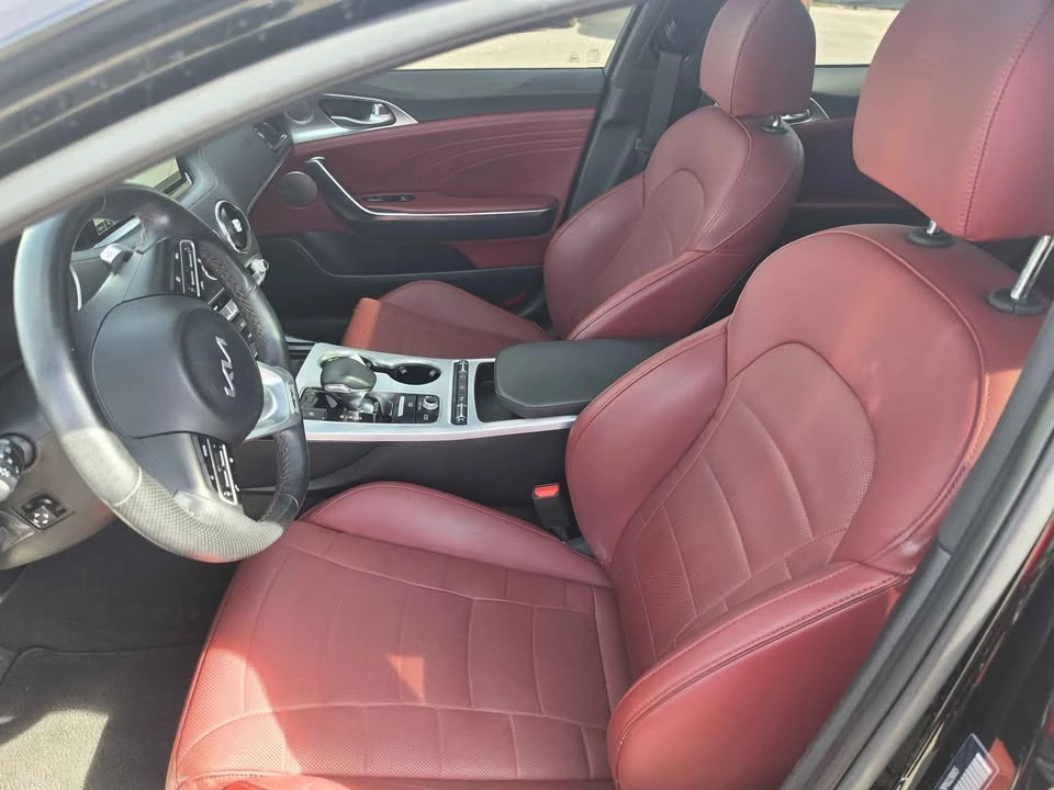 2023 Kia Stinger GT - Image 10 of 13