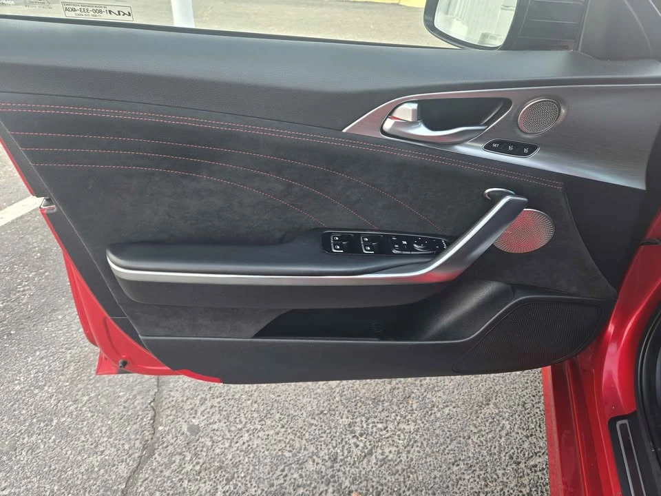 2023 Kia Stinger GT - Image 13 of 19