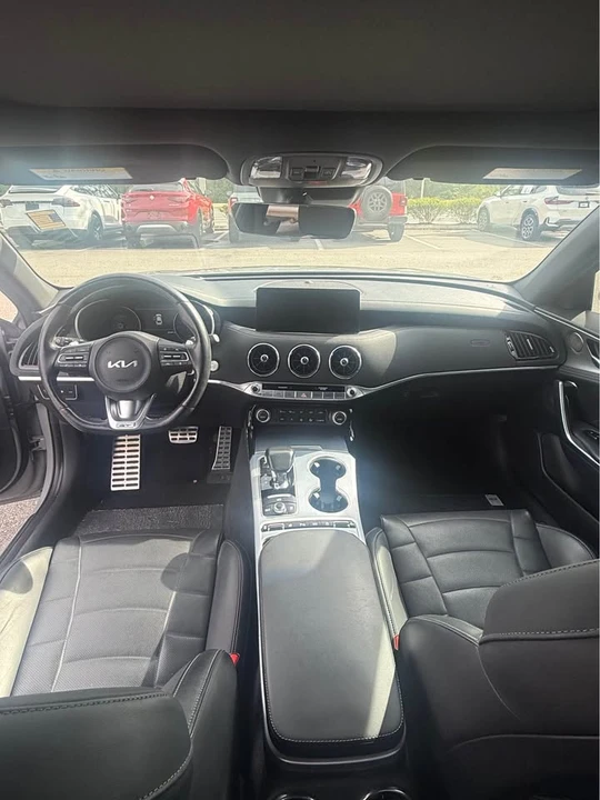 2023 Kia Stinger GT - Image 5 of 5