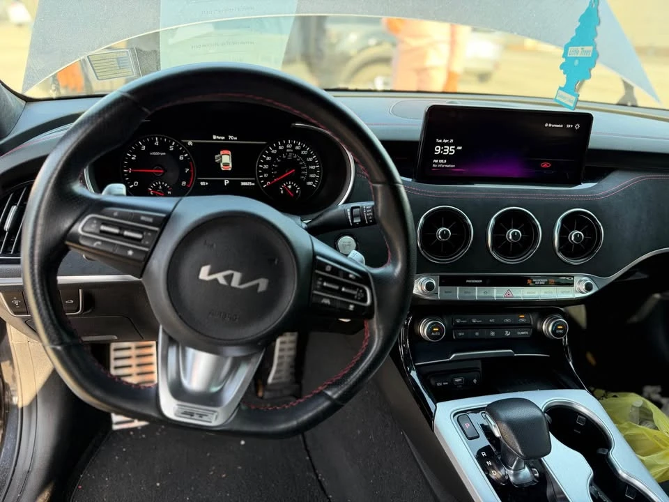 2023 Kia Stinger GT - Image 4 of 9