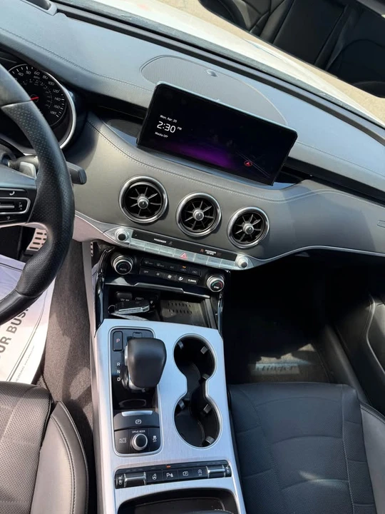 2023 Kia Stinger GT - Image 6 of 9