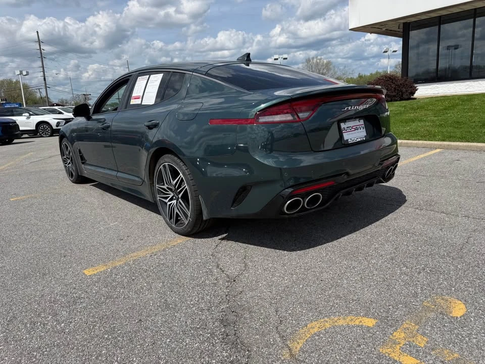 2023 Kia Stinger GT - Image 8 of 19