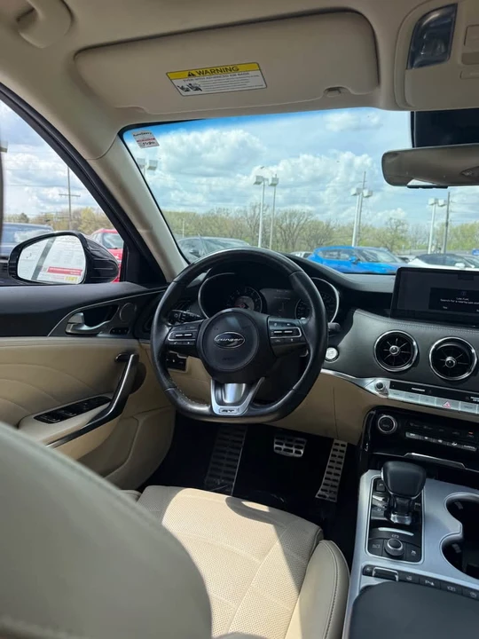 2023 Kia Stinger GT - Image 16 of 19