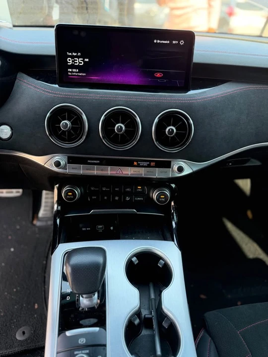 2023 Kia Stinger GT - Image 5 of 9