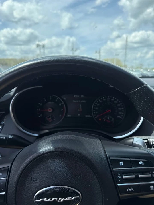 2023 Kia Stinger GT - Image 18 of 19