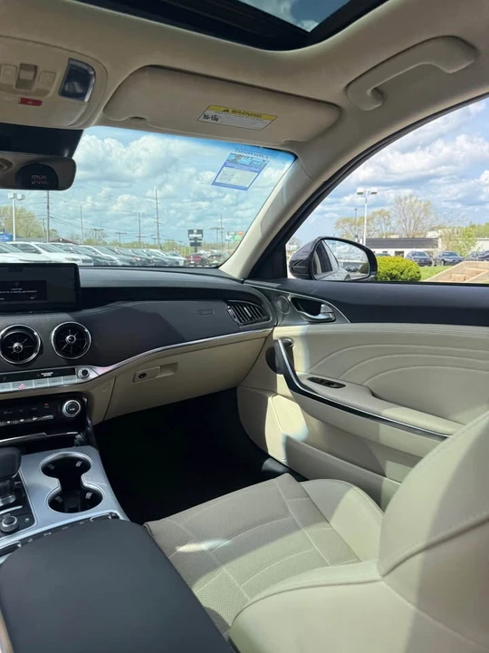 2023 Kia Stinger GT - Image 14 of 19