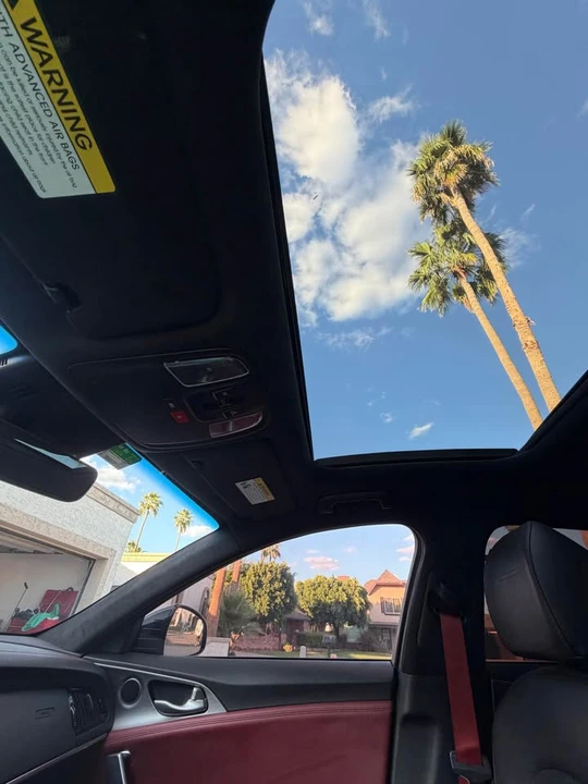 2023 Kia Stinger GT - Image 9 of 10