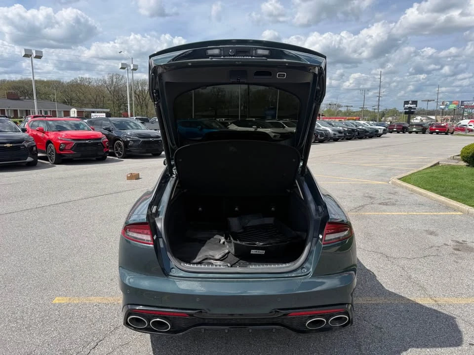 2023 Kia Stinger GT - Image 9 of 19