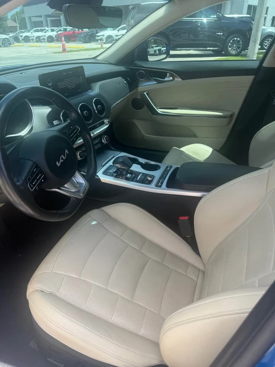 2023 Kia Stinger GT - Image 6 of 9