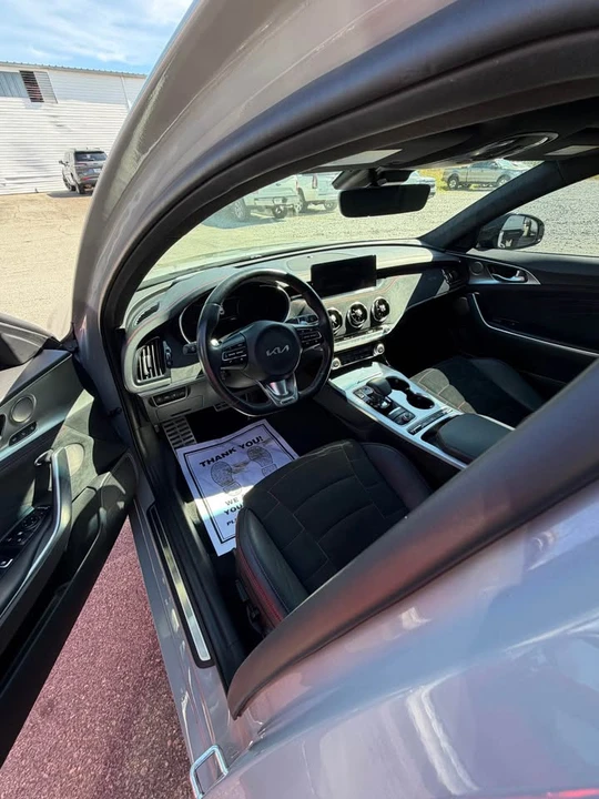 2023 Kia Stinger GT - Image 12 of 13