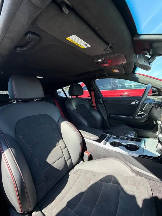 2023 Kia Stinger GT - Image 8 of 13