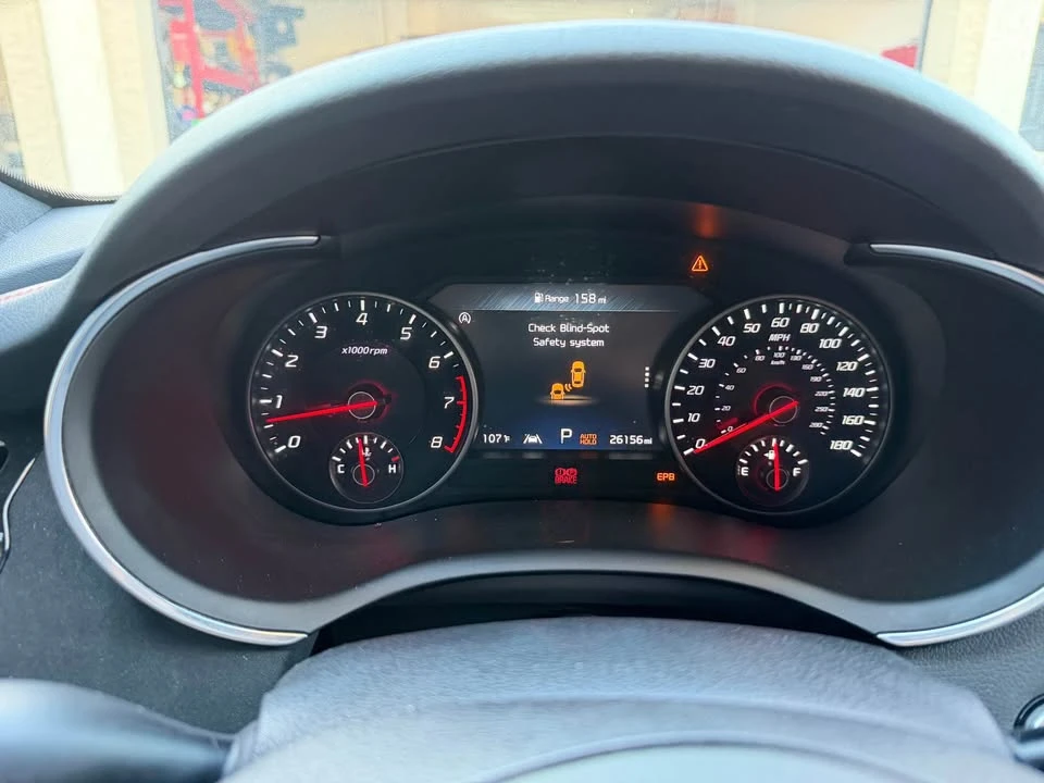 2023 Kia Stinger GT - Image 9 of 11