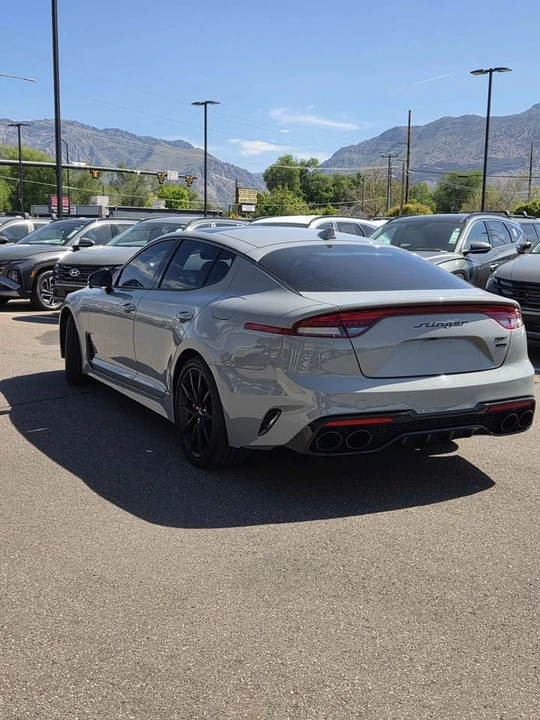 2023 Kia Stinger GT - Image 4 of 10