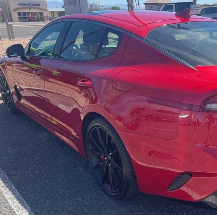2023 Kia Stinger GT - Image 4 of 5