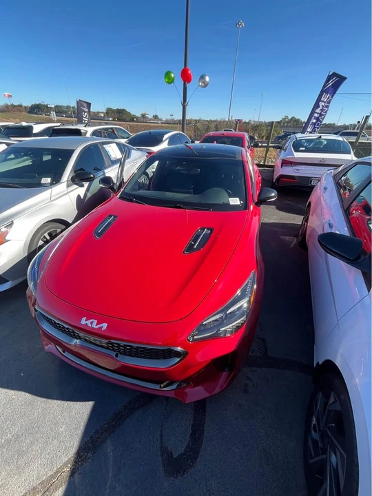 2023 Kia Stinger - Image 5 of 6