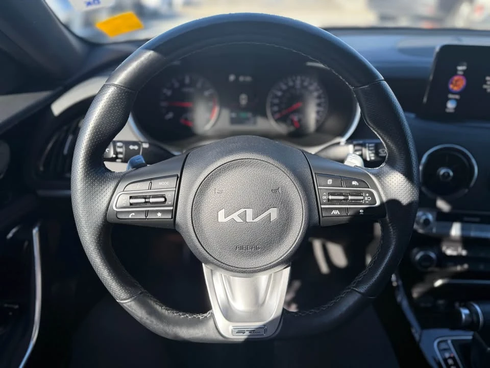 2023 Kia Stinger - Image 4 of 12