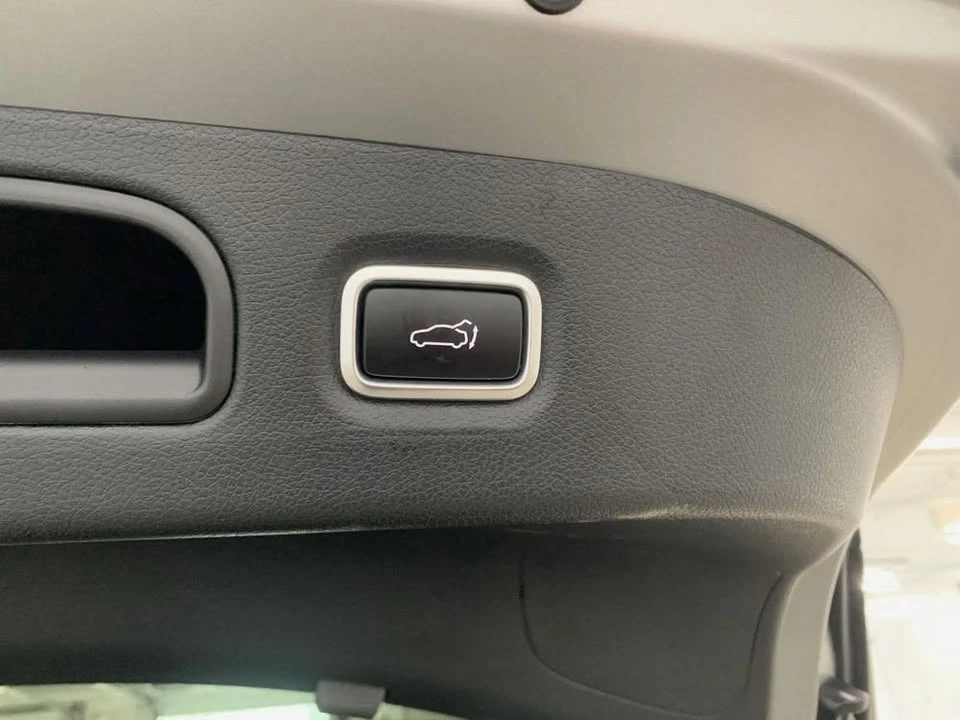 2023 Kia Stinger - Image 8 of 10