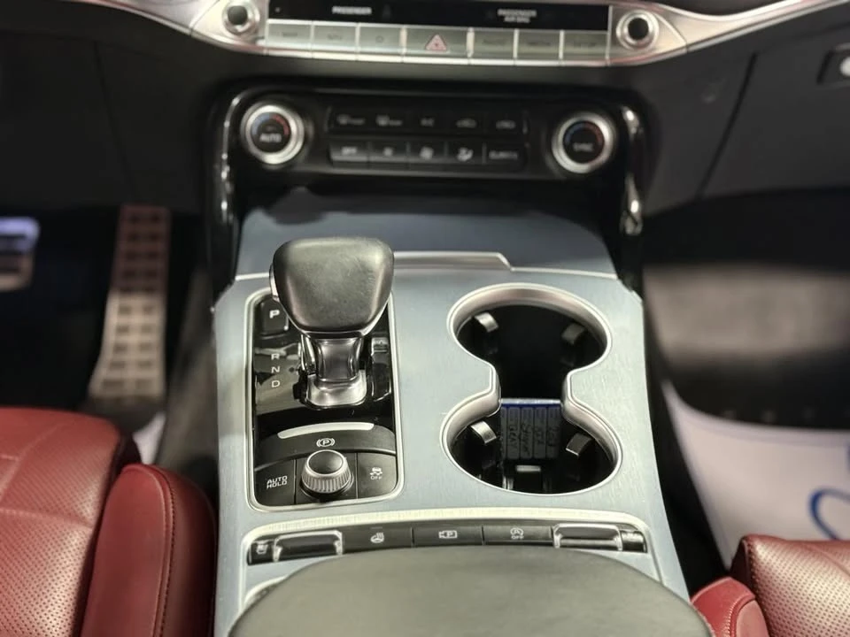 2023 Kia Stinger - Image 16 of 19