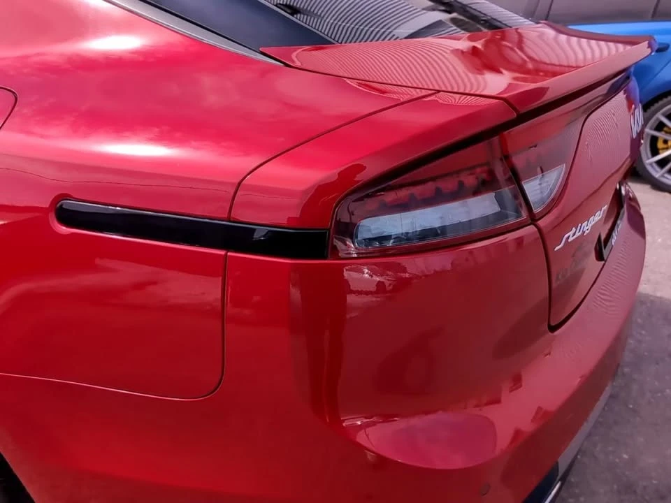 2023 Kia Stinger - Image 8 of 20