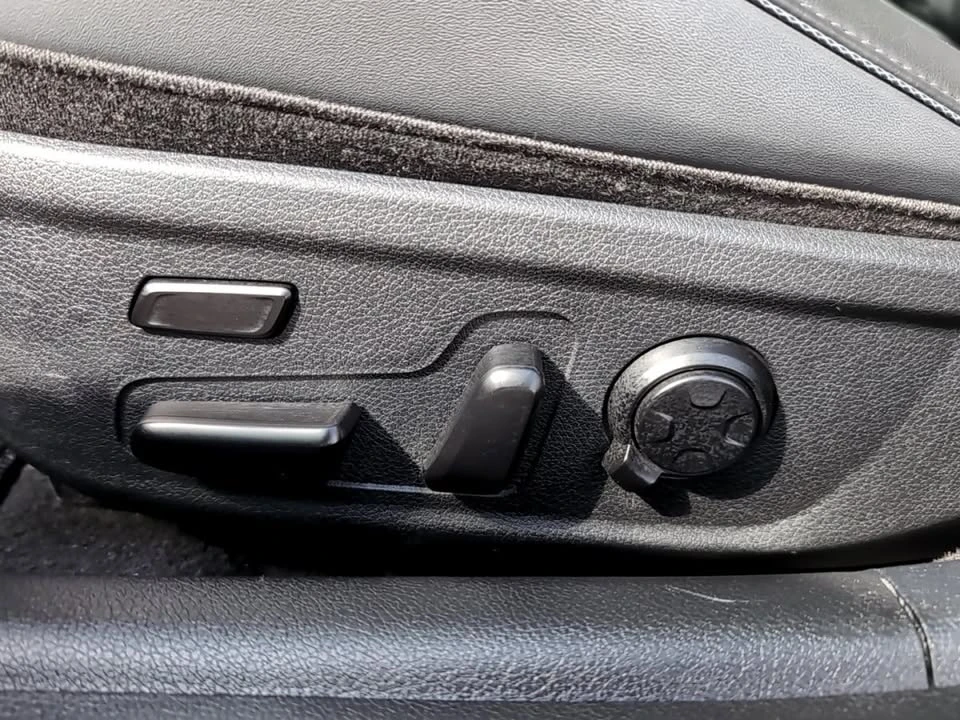 2023 Kia Stinger - Image 18 of 20