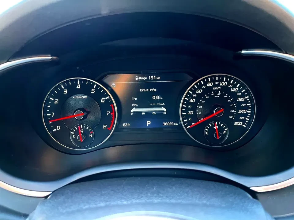 2023 Kia Stinger - Image 14 of 14